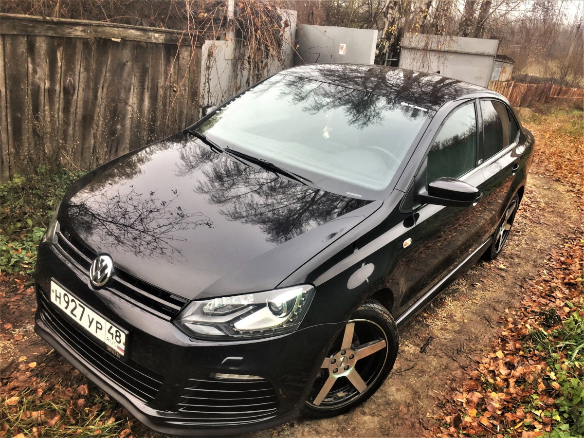 VW Polo sedan Tuning черный