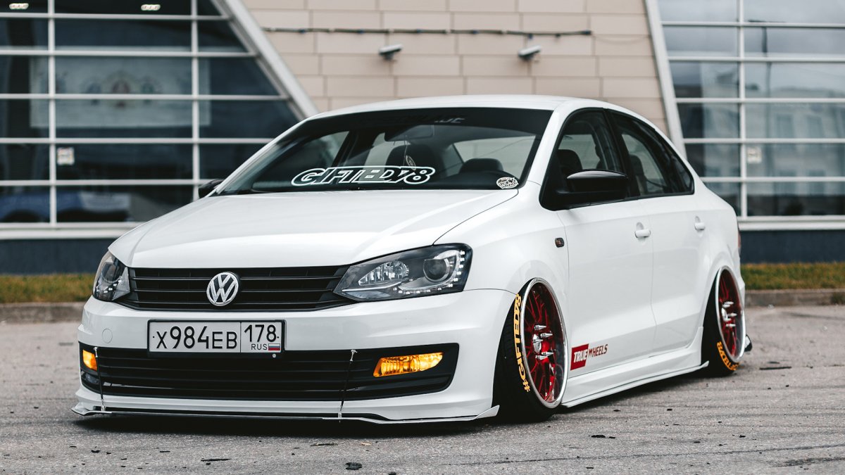 Polo седан стенс