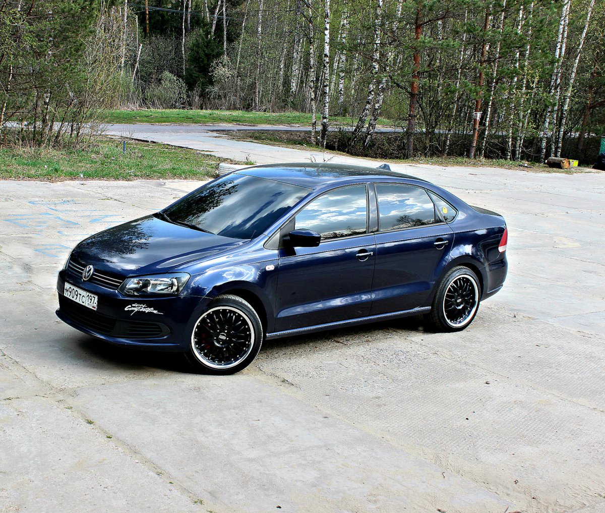 Volkswagen Polo sedan тонированный