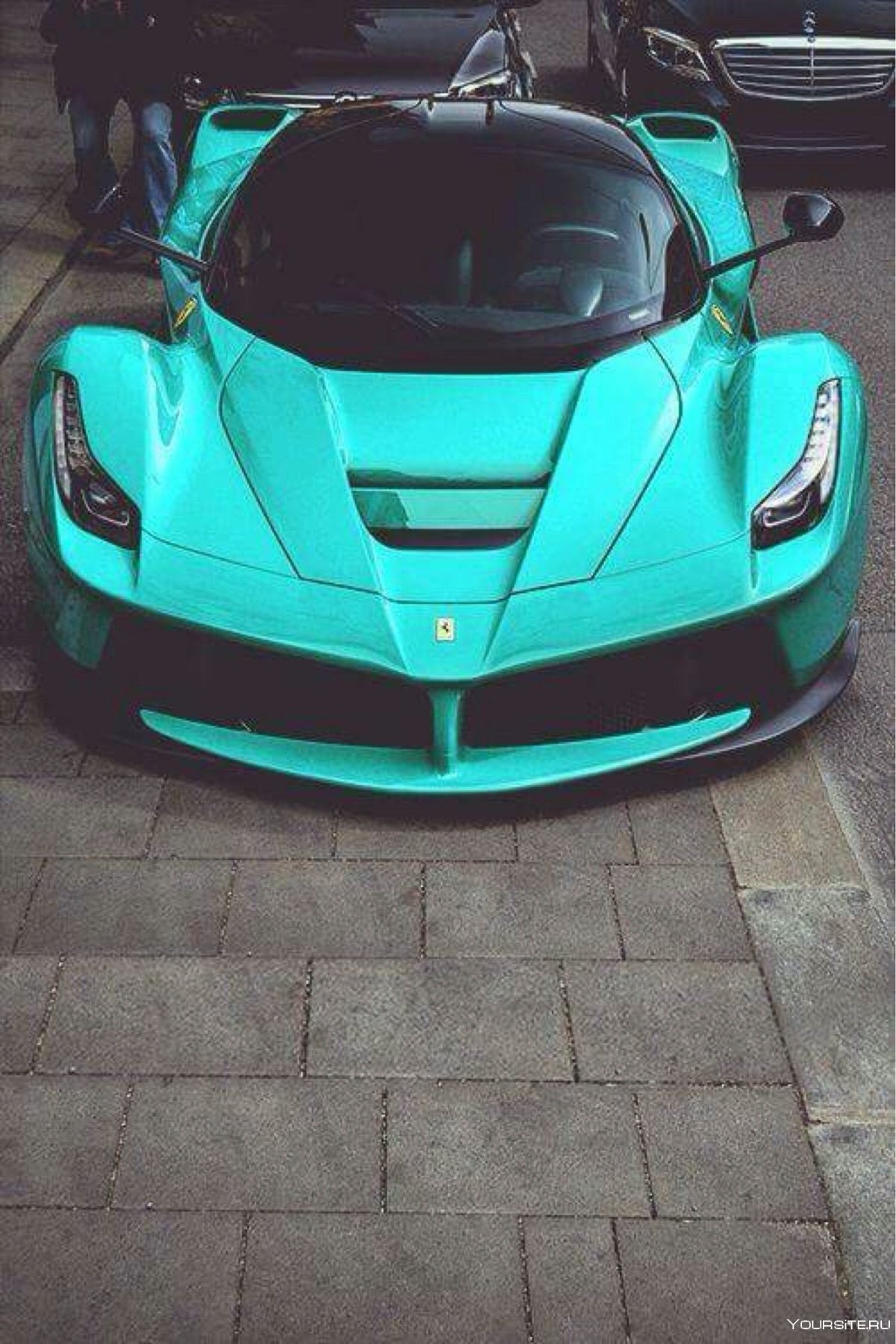 Ferrari LAFERRARI синяя