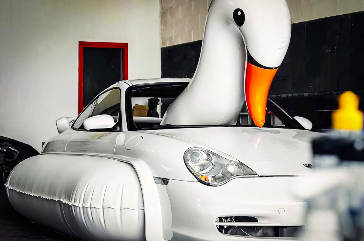 Porsche 911 Art by Chris Labrooy