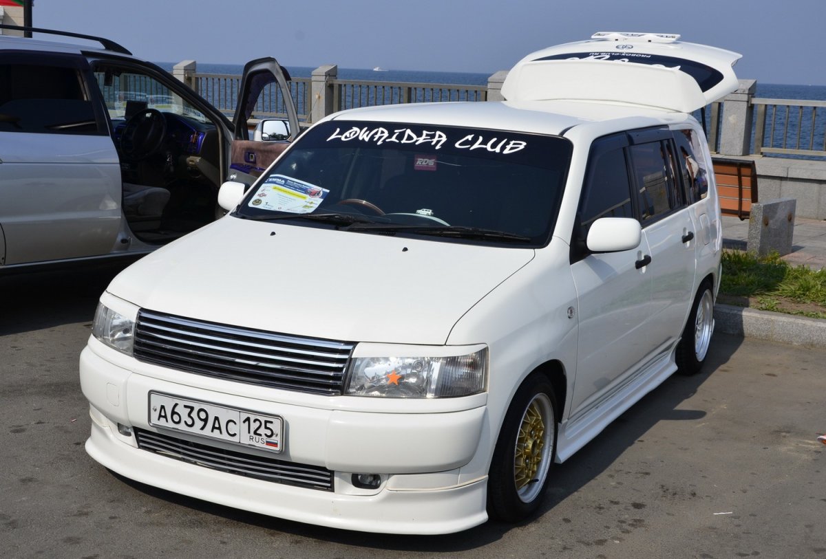 Тойота Пробокс тюнингованная
