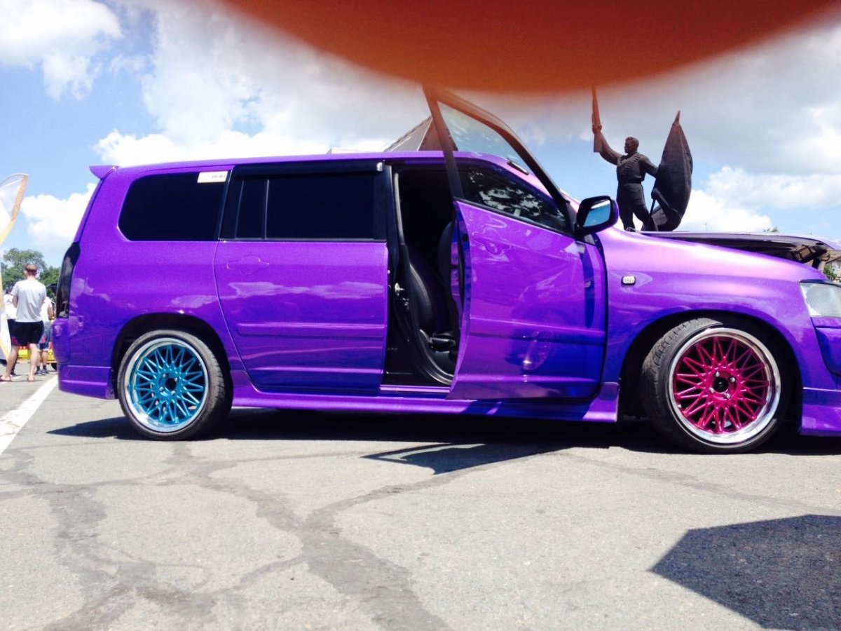 Розовый Probox