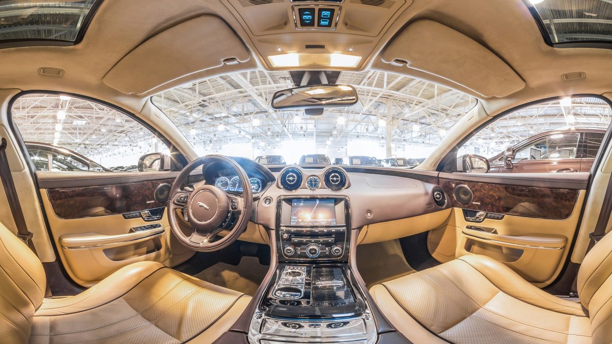 Jaguar XJ 2022 салон