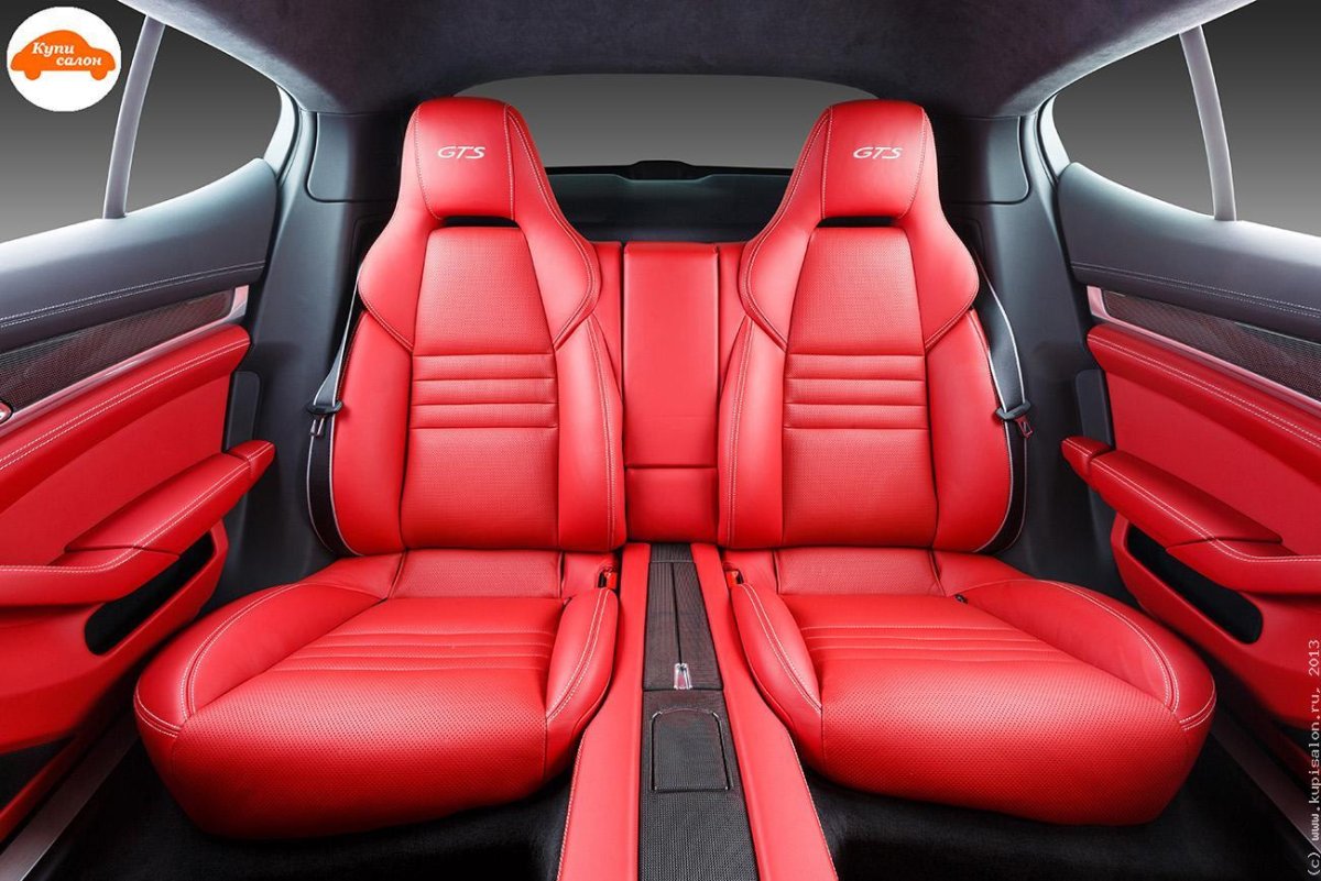 Порше Панамера с красным салоном