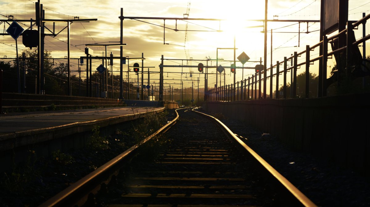 Вокзал рельсы