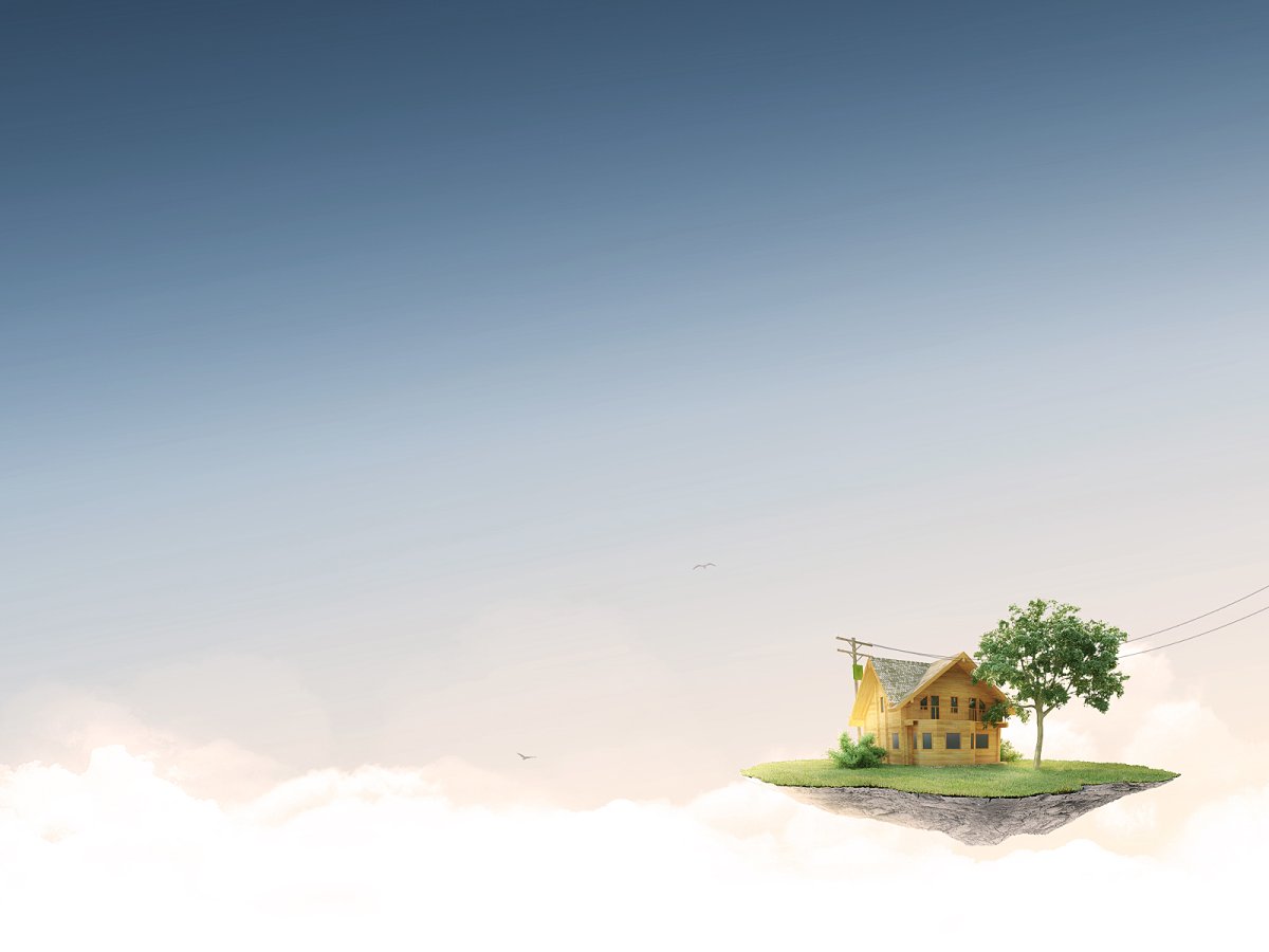 Дом на фоне неба