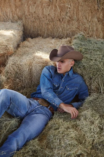 Парень ковбой