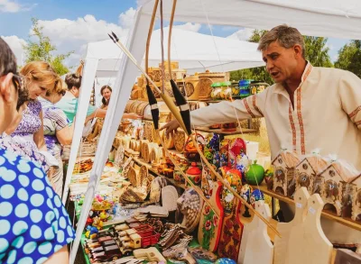 Ярмарка летом