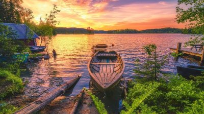 Лодка на озере