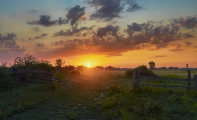 Рассвет в деревне