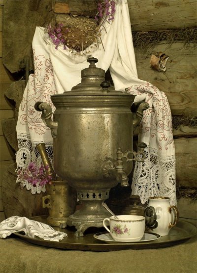 Кострюков Евгений. Натюрморт с самоваром