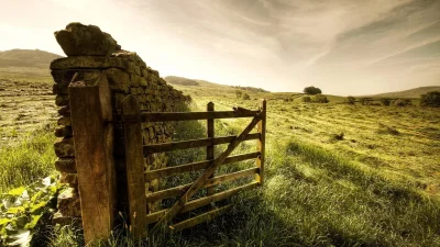 Каменные заборы в Англии пустоши