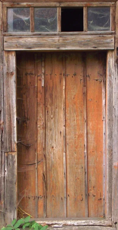 Старая дверь
