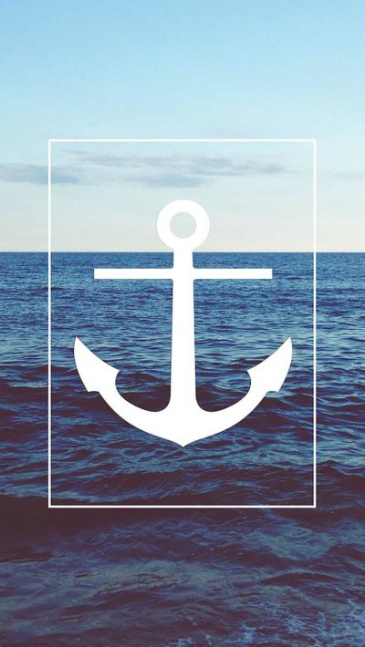 Якорь на фоне моря