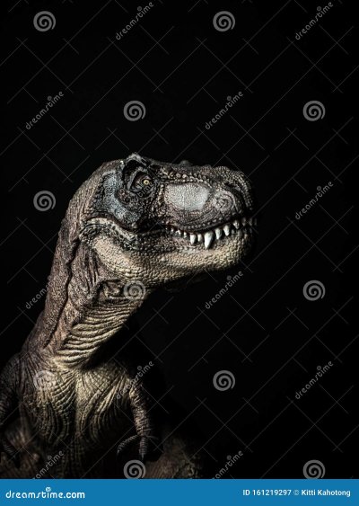 Динозавр на черном фоне