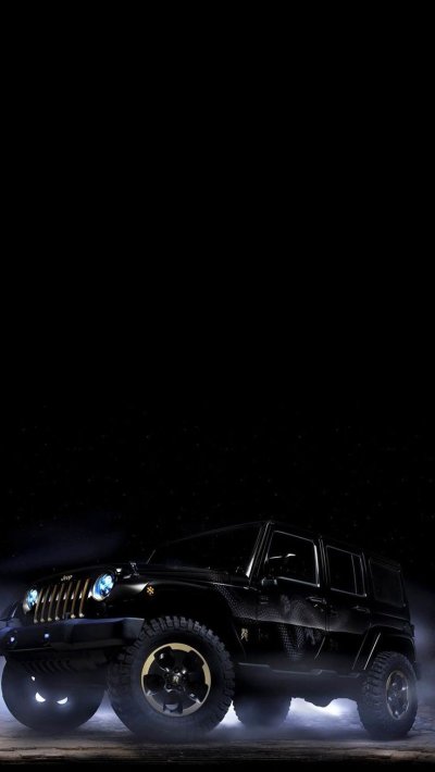 Автомобиль на черном фоне