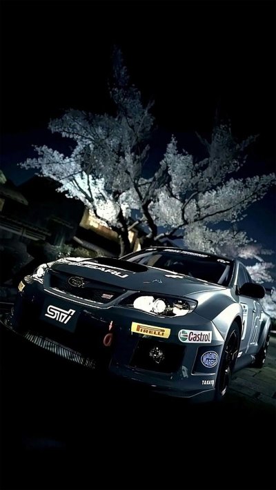 Subaru Impreza WRX STI вертикально