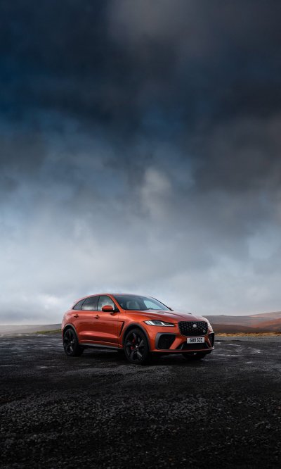 F Pace SVR 2024 Phone Wallpaper