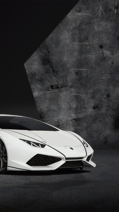 Lamborghini Aventador White