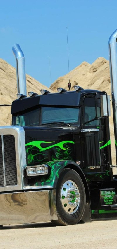 Зелёный Петербилт