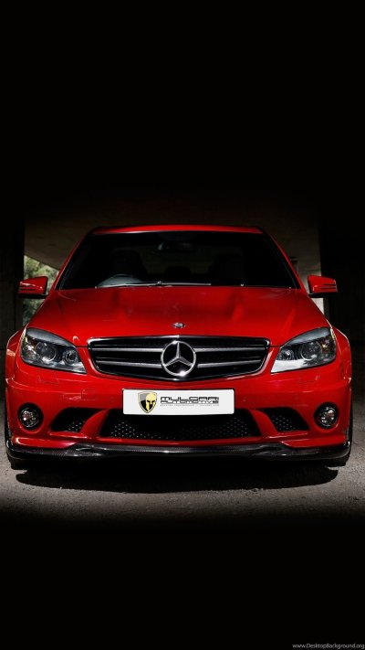 Красный Мерседес