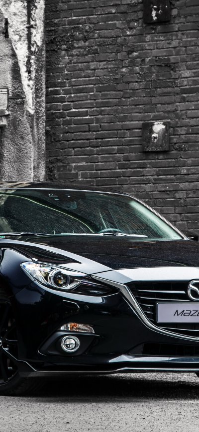 Черная мазда