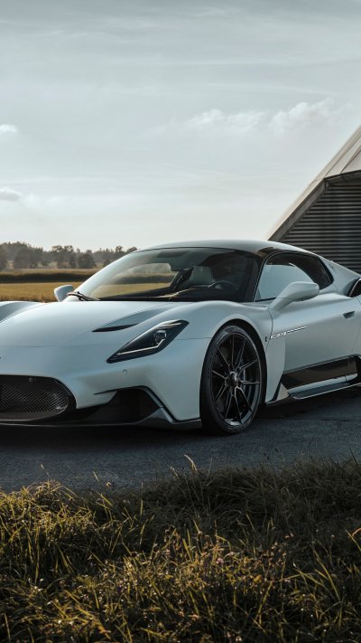 Макларен 2023