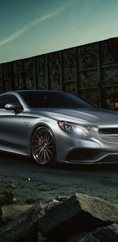 Mercedes Benz s63 AMG