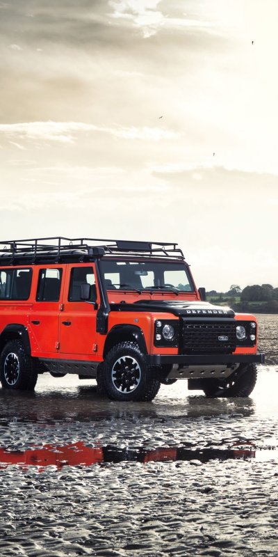 Land Rover Defender