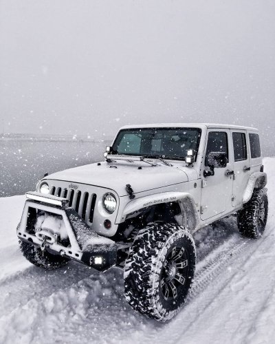 Джип Вранглер зимой