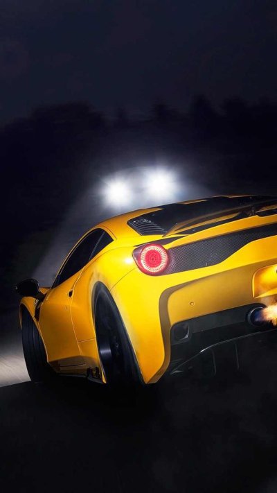 Заставка на телефон Феррари сзади