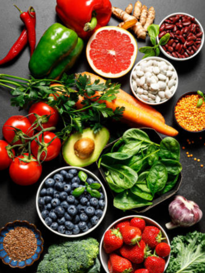 Свежие фрукты овощи и зелень