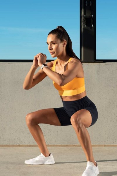 Кайла Итсинес