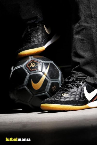 Мяч Nike Ronaldinho r10