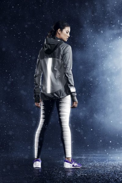 Найк одежда женская светоотражающая