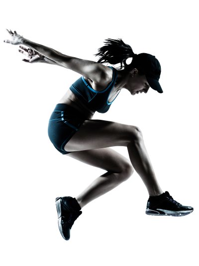 Девушка бежит