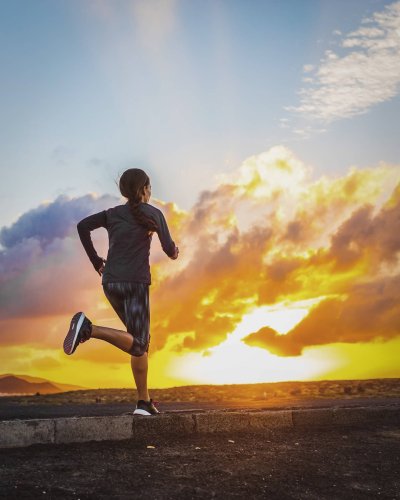 Спортсмен на закате