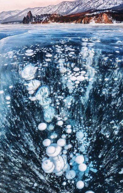 Озеро Байкал лед