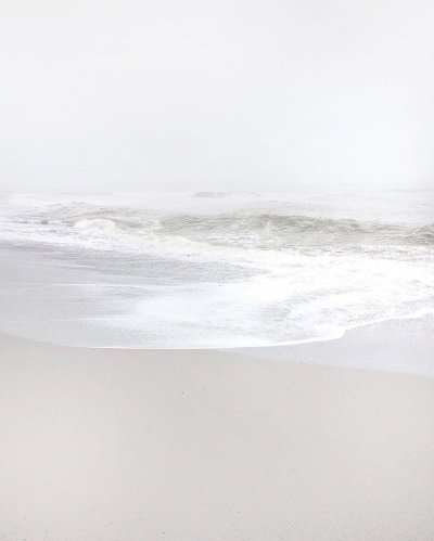 Море светлое