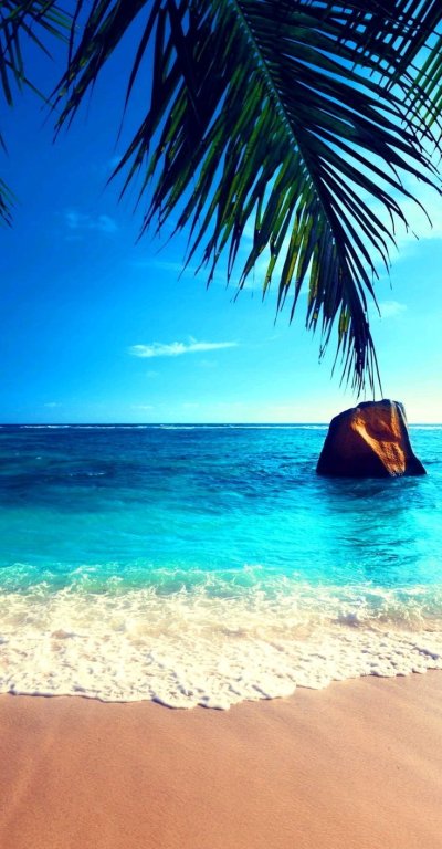 Красивый пляж