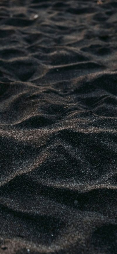 Черный песок