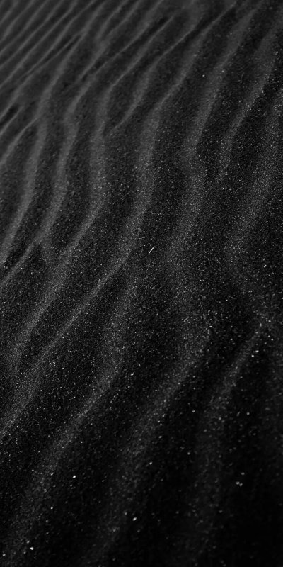 Черный песок