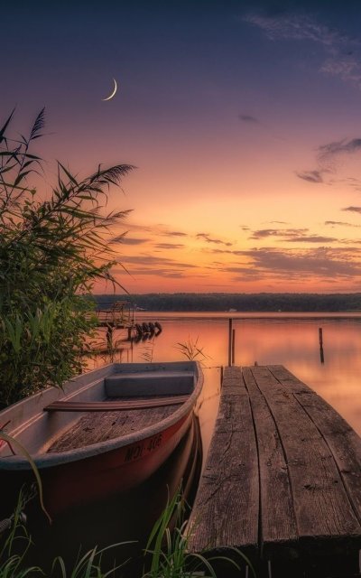 Лодка на закате