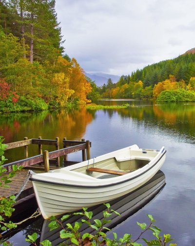 Пейзаж с лодкой