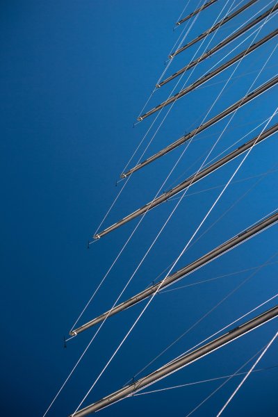 Фото неба с палками 2