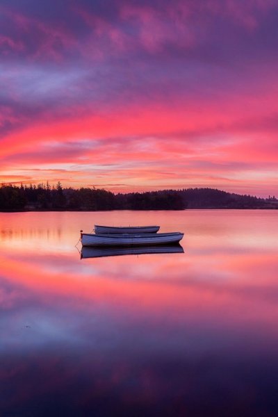 Озеро лодка рассвет