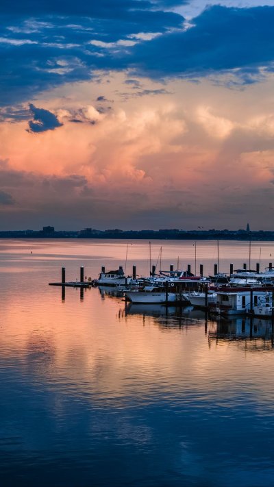 Причал на озере