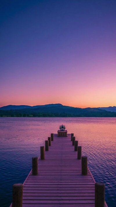 Пирс на озере