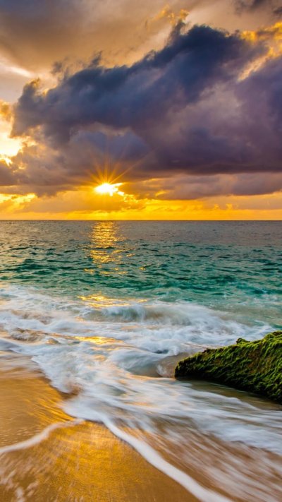 Рассвет на море